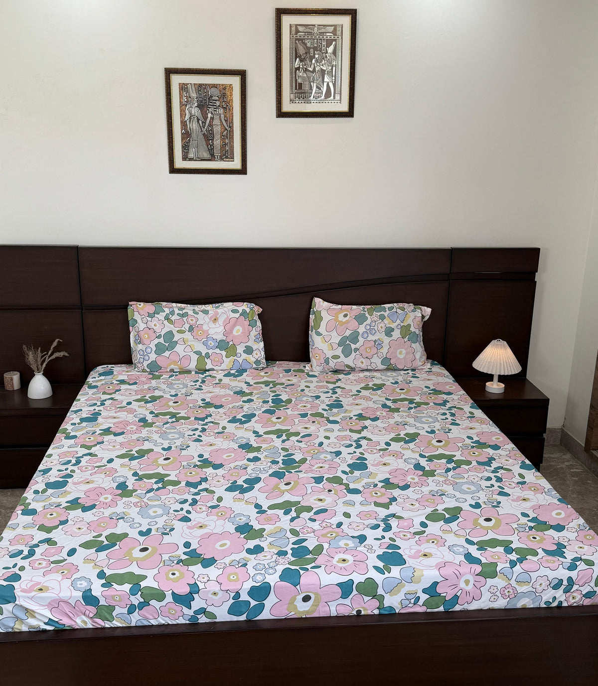 Pink Blossoms- - Elastic Fitted Bedsheet